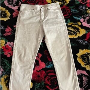Ann Taylor LOFT size 8/29 cotton white, The Skinny jeans. Like new!